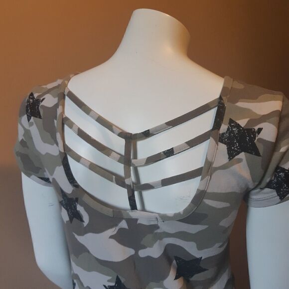 Military Criss Cross Back Eye Candy t-shirt - Picture 7 of 8